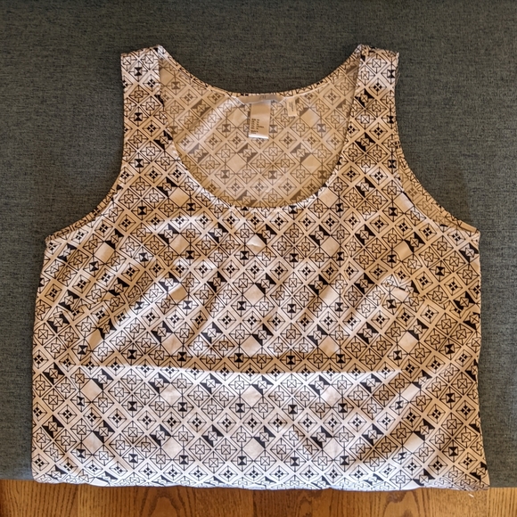 H&M Geometric Print Tank Top - Picture 6 of 6